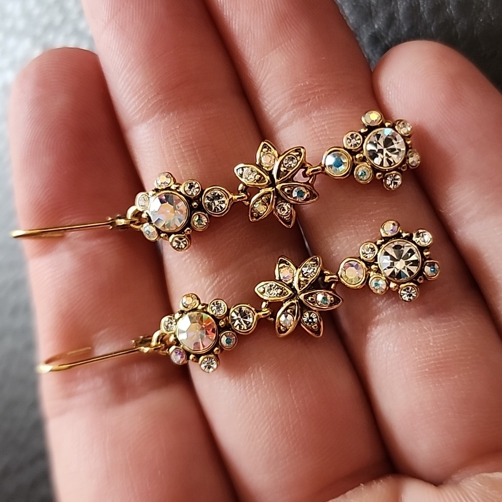 Joan Rivers earrings - Picture 2 of 10